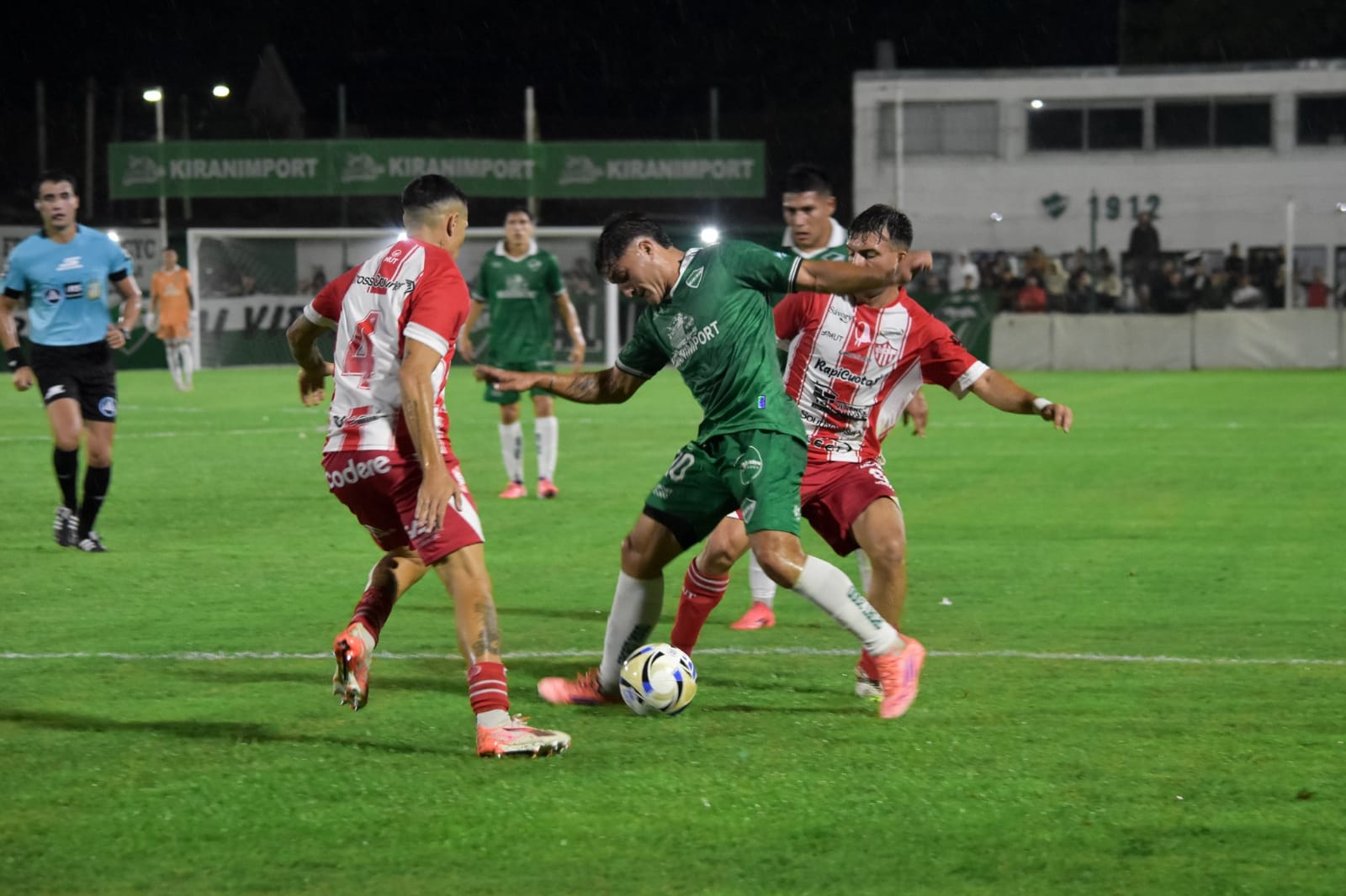 ITUZAINGÓ SUMÓ UN PUNTO EN EL CARLOS SACAAN